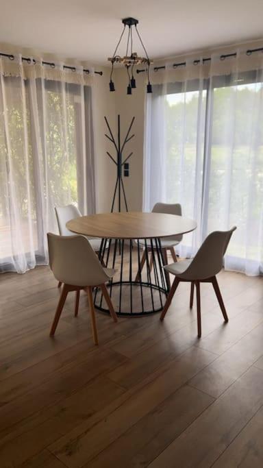 Maison En Bois A Entrechaux Εξωτερικό φωτογραφία